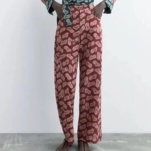 Zara Brown and White Patterned Pants